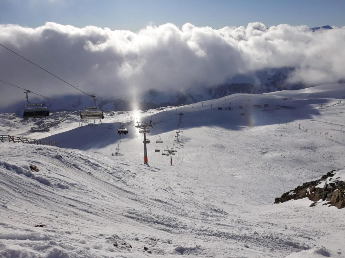 Atrium Mountain View Apartment, New Gudauri Bagian luar foto